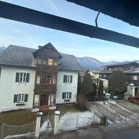 Bernstein 2 アパート *